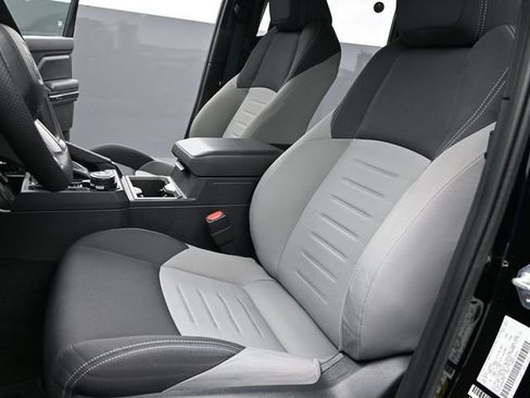 Used 2024 Toyota Tacoma TRD Off-Road w/ TRD Off Road Upgrade Package image 19