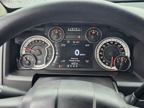 Used 2013 RAM 1500 Express image 31