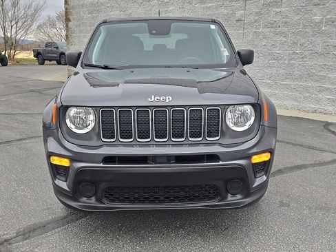 Used 2023 Jeep Renegade Latitude image 9