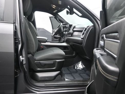 Used 2024 RAM 3500 Big Horn w/ Night Edition AWD/4WD image 16