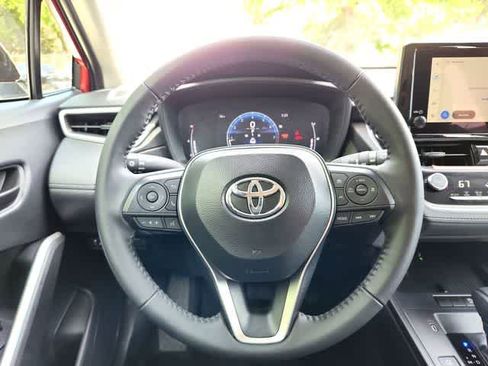 Certified 2026 Toyota Corolla Cross LE FWD image 21