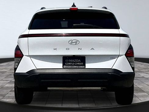 Used 2024 Hyundai Kona SEL AWD/4WD image 6