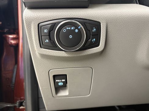 Used 2017 Ford F150 XLT w/ Trailer Tow Package image 26