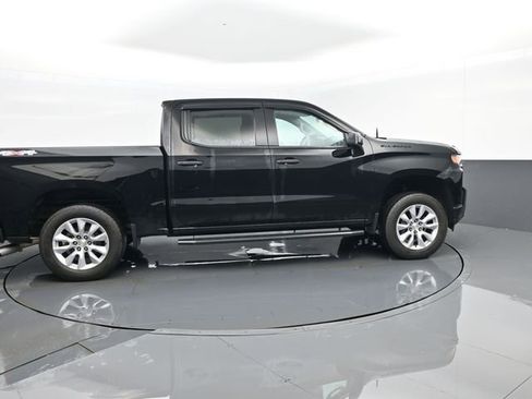 Used 2019 Chevrolet Silverado 1500 Custom w/ Custom Value Package image 4