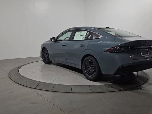 New 2026 Nissan Sentra SV image 3