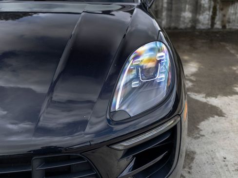 Certified 2018 Porsche Macan GTS AWD/4WD image 16