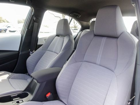 Used 2026 Toyota Corolla SE image 12