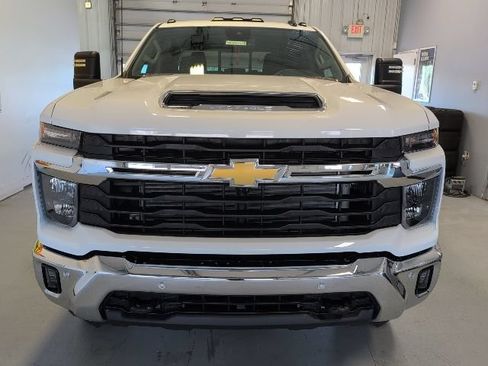 New 2026 Chevrolet Silverado 3500 LT w/ All Star Edition AWD/4WD image 6