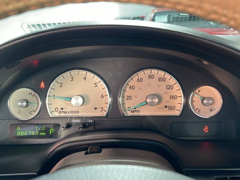 Used 2005 Ford Thunderbird RWD image 35
