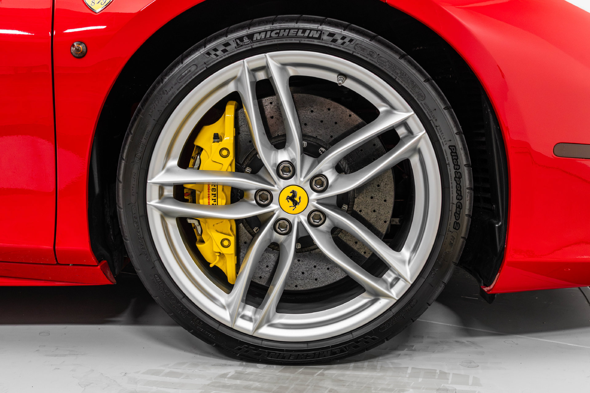 Certified 2018 Ferrari 488 Spider RWD image 17