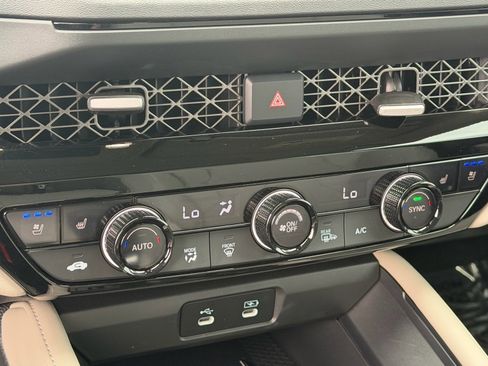 Certified 2025 Honda Accord Touring image 31