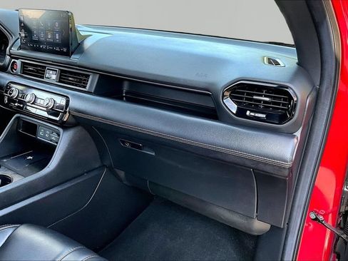Used 2025 Honda Pilot TrailSport image 21