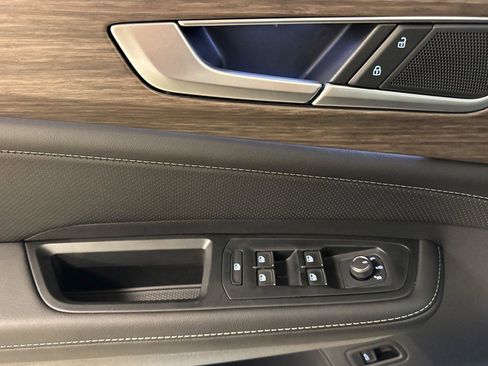 New 2026 Volkswagen Atlas SEL image 10