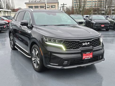 Used 2023 Kia Sorento SX Prestige image 8