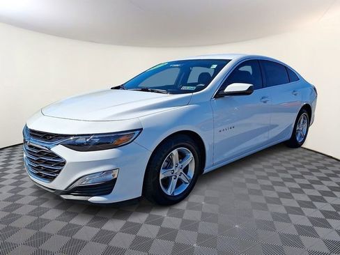 Used 2025 Chevrolet Malibu LS w/ LPO, Floor Liner Package FWD image 3