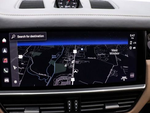 Used 2022 Porsche Cayenne Turbo image 40