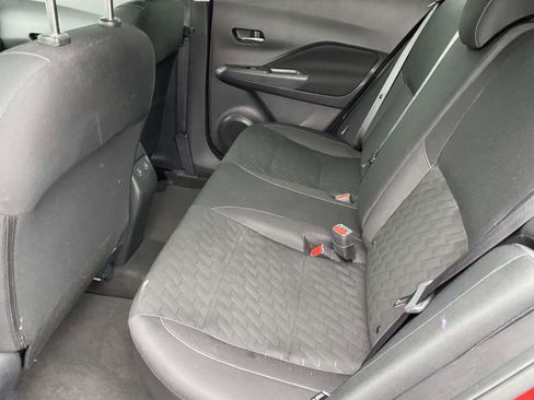 Used 2023 Nissan Kicks SV image 11