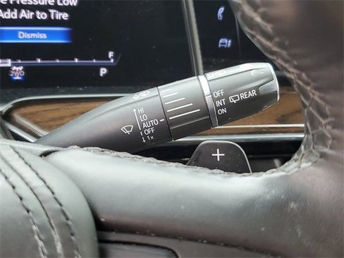 Certified 2023 Cadillac Escalade Sport Platinum image 13