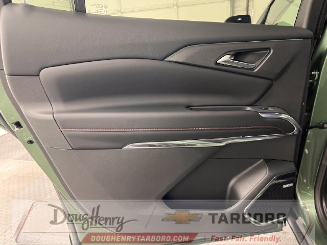New 2027 Chevrolet Traverse RS w/ LPO, Floor Liner Package FWD image 31