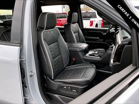 Used 2024 GMC Sierra 2500 AT4X image 29