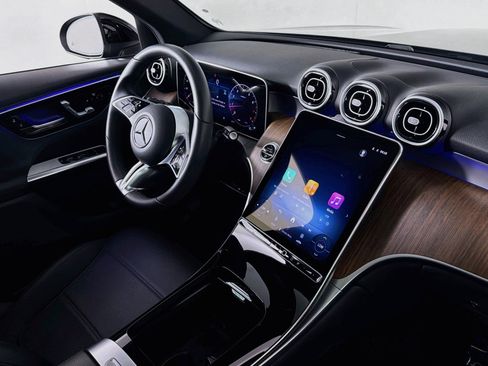 Certified 2026 Mercedes-Benz GLC 300 image 17
