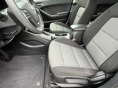 Used 2016 Kia Forte LX FWD image 17