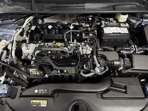 Used 2025 Toyota Corolla LE FWD image 29