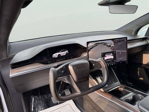 Used 2022 Tesla Model X AWD/4WD image 17