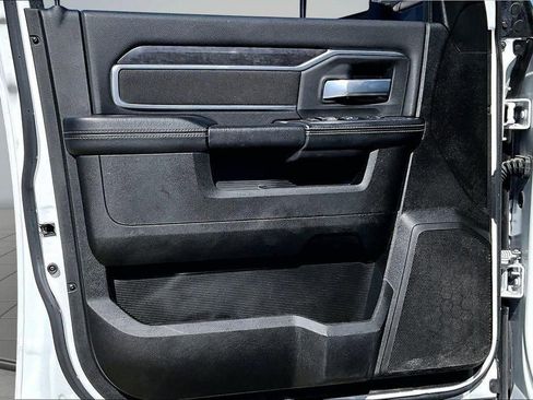 Used 2024 RAM 2500 Big Horn image 24