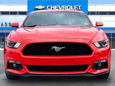 Used 2015 Ford Mustang Coupe RWD image 17