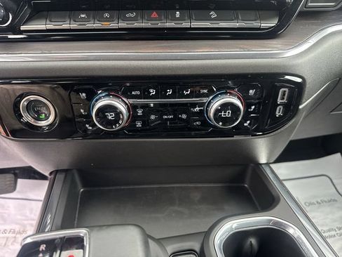 Used 2024 GMC Sierra 1500 SLT w/ SLT Premium Package AWD/4WD image 19