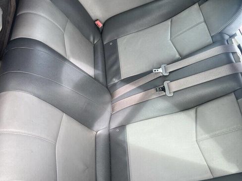 Used 2008 Chrysler Sebring Touring w/ Special Touring Group FWD image 9