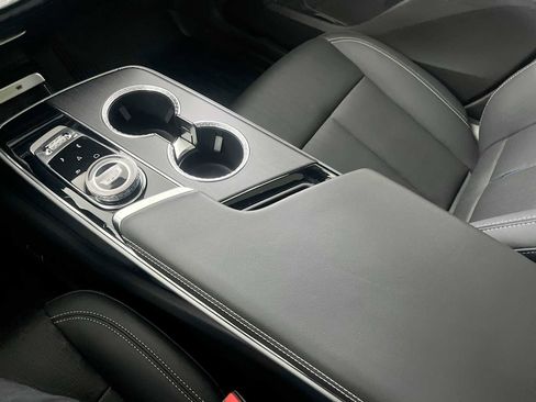 Used 2024 Cadillac Lyriq Luxury image 23