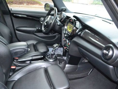 Used 2018 MINI Cooper S FWD image 23