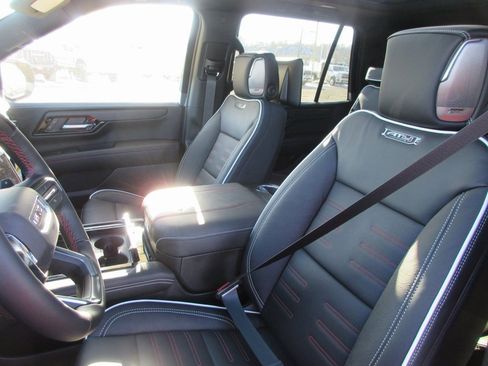 New 2026 GMC Yukon AT4 Ultimate image 12