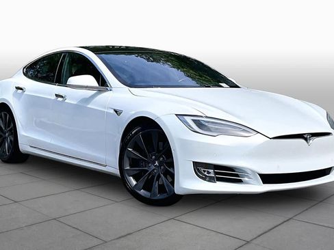 Used 2021 Tesla Model S Long Range Plus AWD/4WD image 2