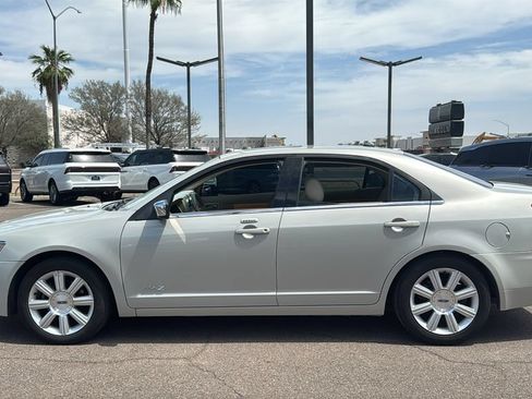 Used 2008 Lincoln MKZ FWD image 4
