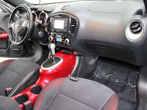 Used 2013 Nissan Juke SV image 24