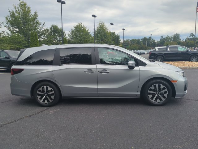 Used 2025 Honda Odyssey EX-L image 3