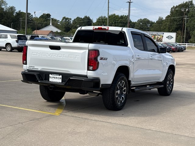 Used 2024 Chevrolet Colorado Z71 w/ Z71 Convenience Package 2 AWD/4WD image 3