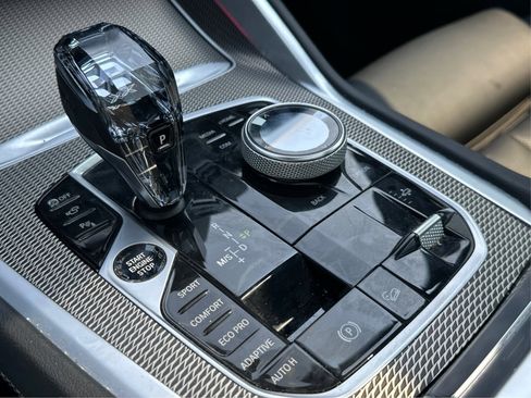 Used 2021 BMW X6 xDrive40i w/ Premium Enhanced Package image 44