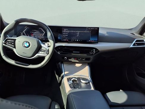 Used 2025 BMW 330i xDrive Sedan image 17
