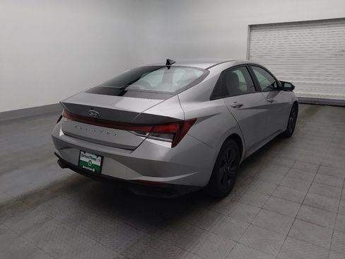 Used 2021 Hyundai Elantra SEL FWD image 9