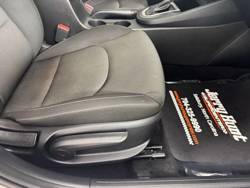 Used 2024 Kia Forte LXS FWD image 35