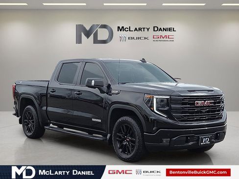 Used 2025 GMC Sierra 1500 Elevation w/ Elevation Premium Package image 1