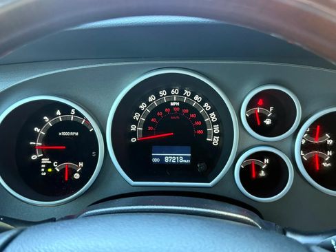 Used 2017 Toyota Sequoia Platinum AWD/4WD image 11