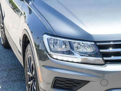 Used 2021 Volkswagen Tiguan S FWD image 4