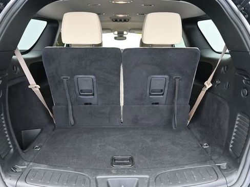 Used 2022 Dodge Durango SXT w/ Anodized Platinum Package AWD/4WD image 33