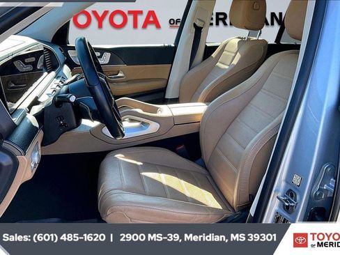 Used 2025 Mercedes-Benz GLE 350 4MATIC image 17