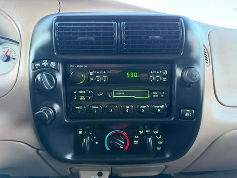 Used 2003 Ford Ranger XLT image 14